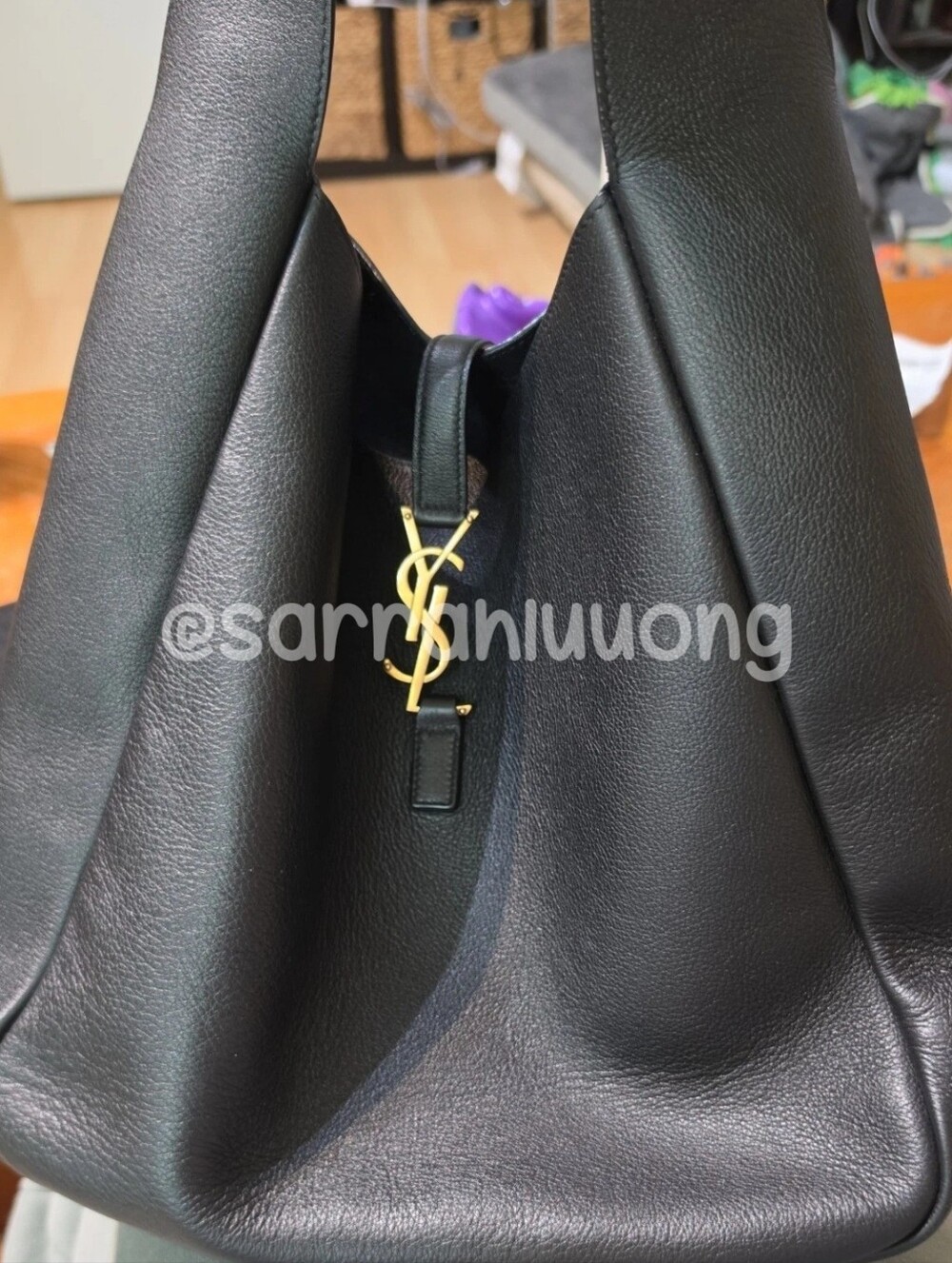 Saint Laurent Le 5 A 7 Supple Large In Grained Leather